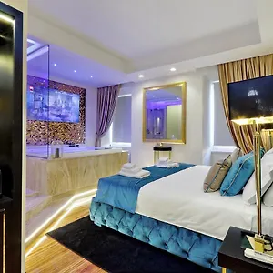 Trevi Diamond Luxury Suites & Jacuzzi Casa de hóspedes