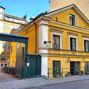 2kronor-hostel-vasastan.find-stockholm-hotels.com/